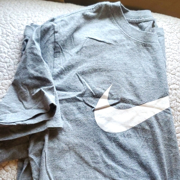 Nike t-shirt - Picture 3 of 4